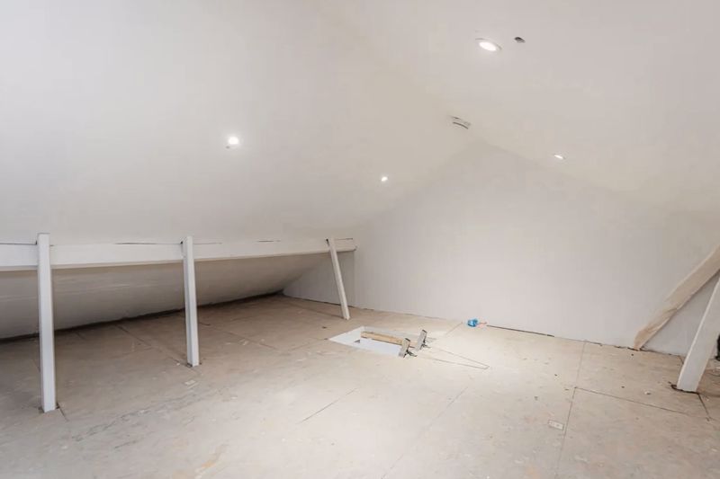 Photo 14- click for photo gallery